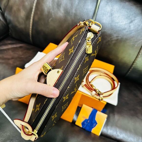 Brand New Louis Vuitton Tirette Pochette - Picture 11 of 16